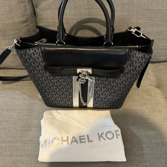 Michael Kors Monogram Canvas Tote - Black Leather Trim - Picture 4 of 10